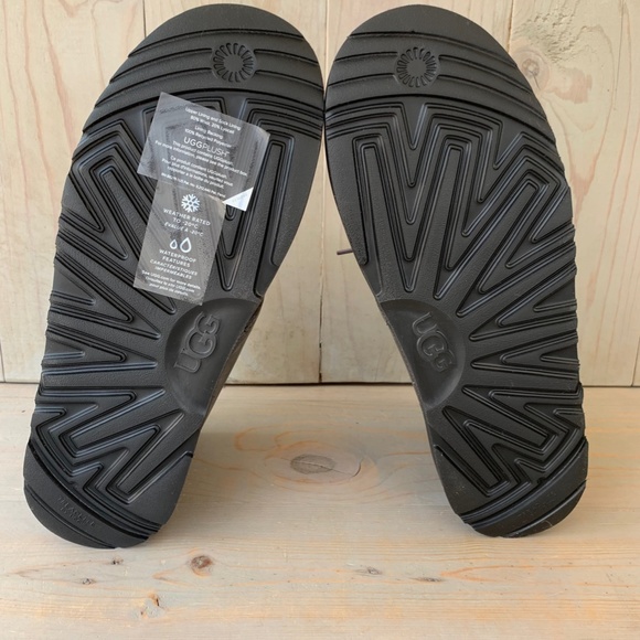 UGG NEUMEL WEATHER 2 DARK GRAY MENS CHUKKA BOOTS WATERPROOF - Picture 9 of 9